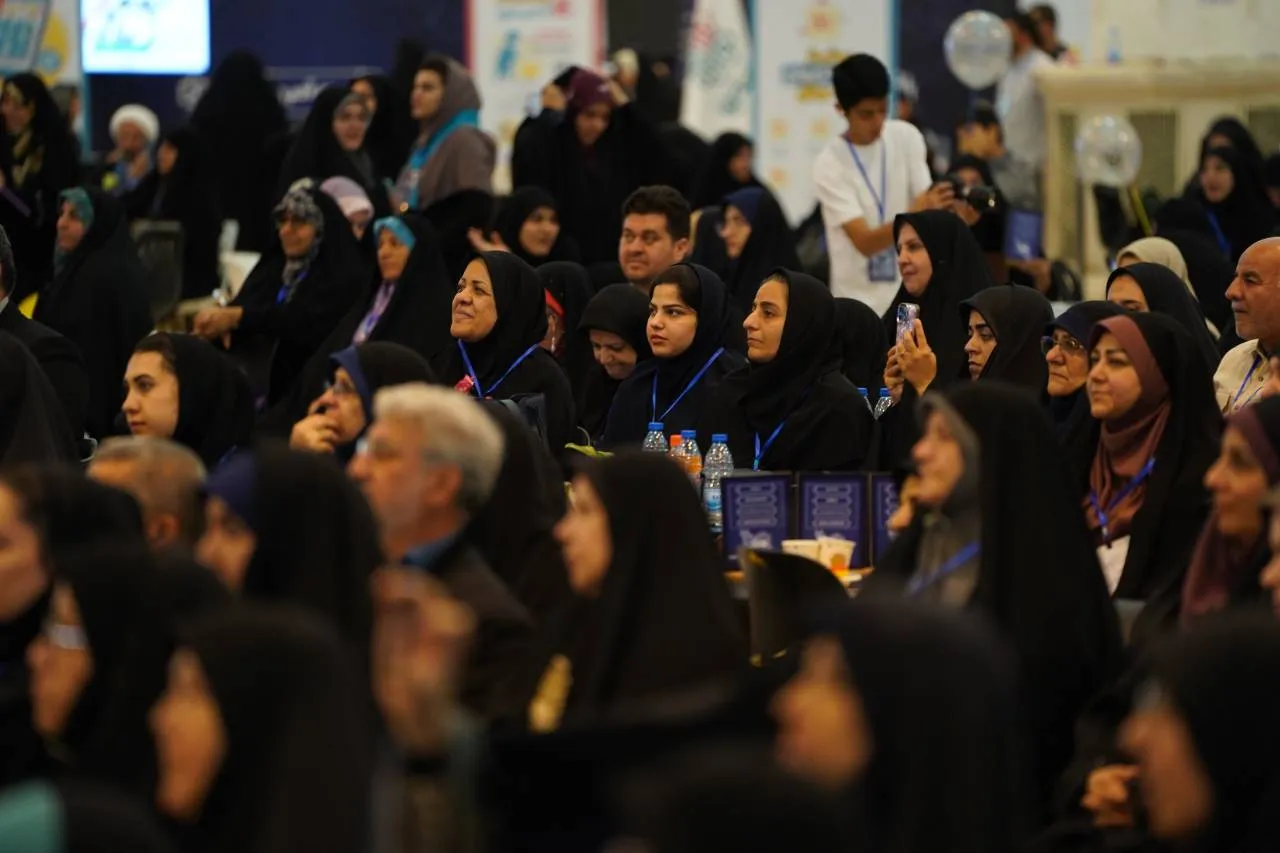 هم‌افزایی-بزرگ-فعالان-خانواده‌-محور-در-رویداد-خانمان (6)